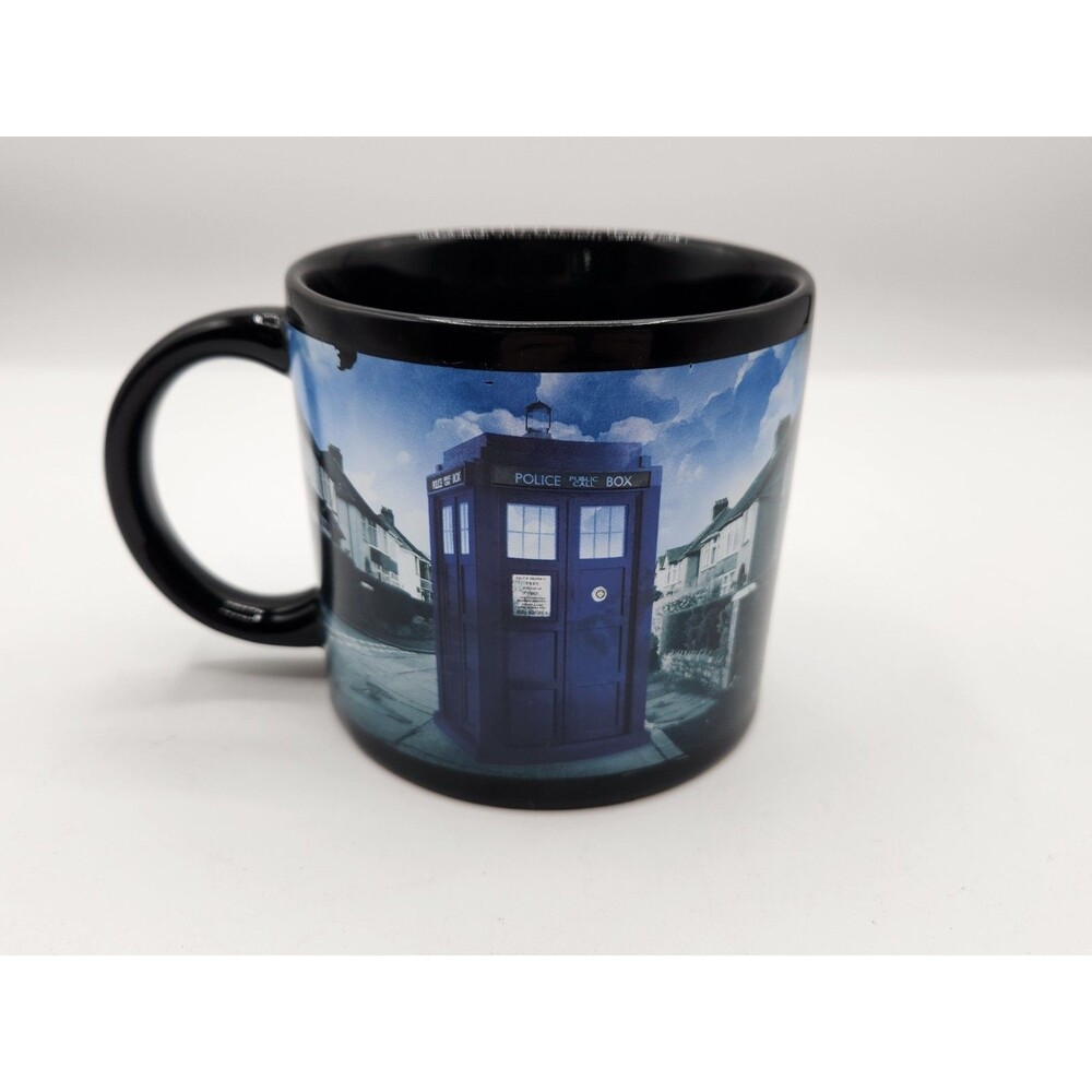 2013 Doctor Who Coffee Mug Disappearing Tardis The Unemployed Philosophers Guild
